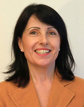 Ingrid Rabel, Klientenbetreuung beim Steuerberater Wiener Neustadt